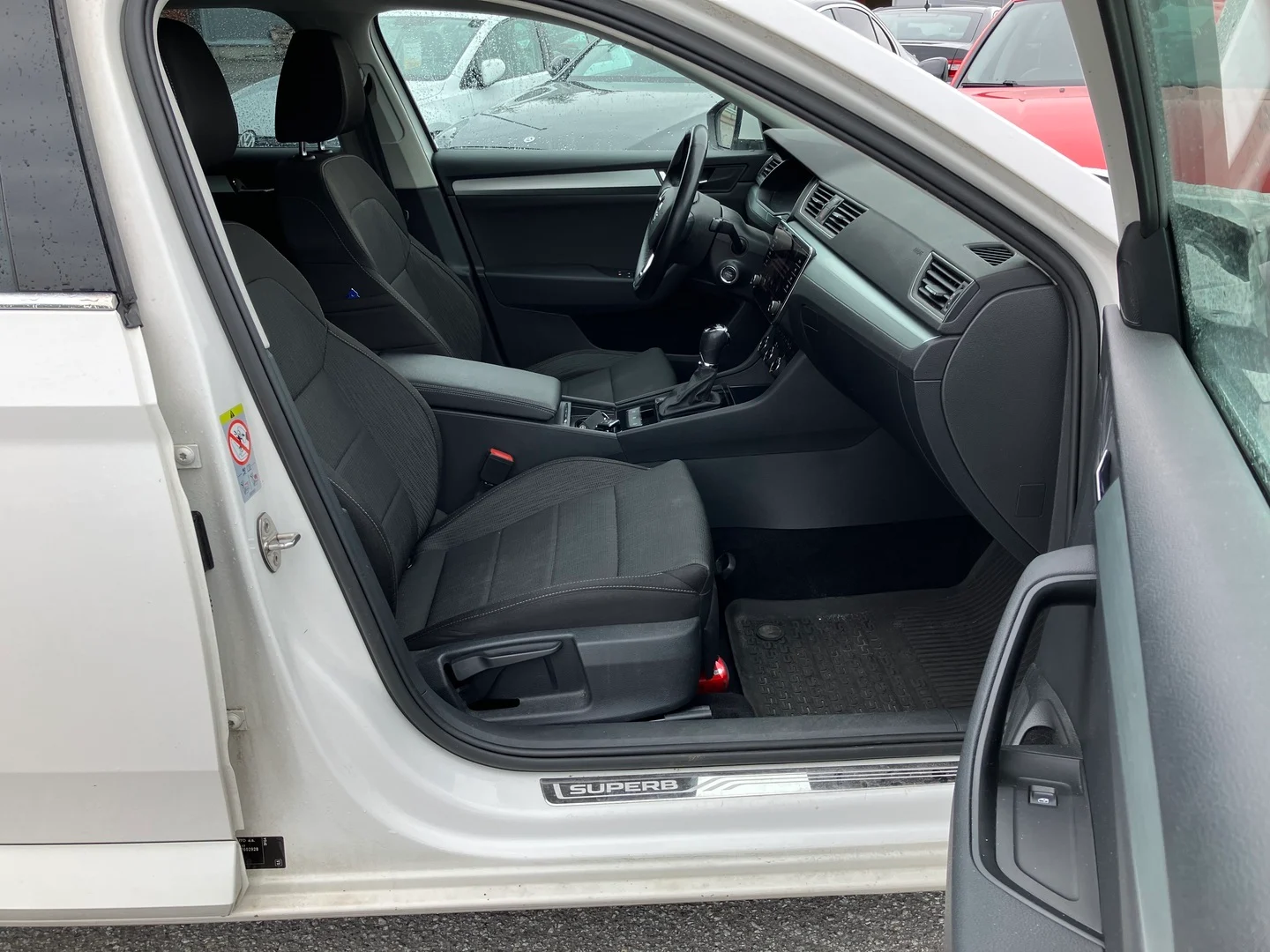 Car Image - 7wqkN8UlSFYYAdQo9pGPOf
