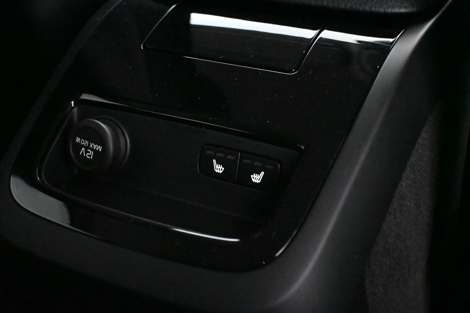 Car Image - 5pYcZLHqQvjZT1u6wNxLDa