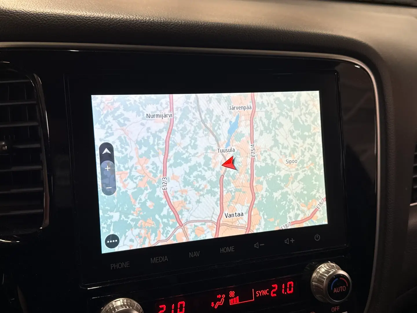 Car Image - 1cA3Np1Hxl0m598SABs3vR