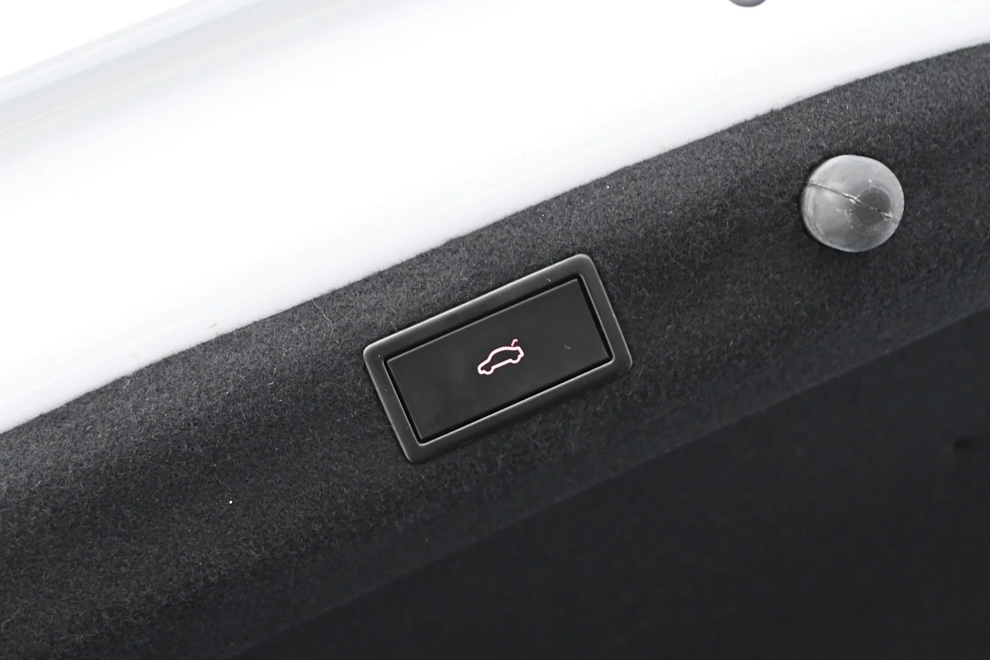 Car Image - 6ZrFRFYFGNBPKJ3rYwrZNL