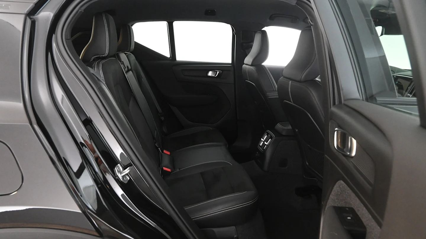 Car Image - 2pZ7eabflDS4hGl5oRvATH