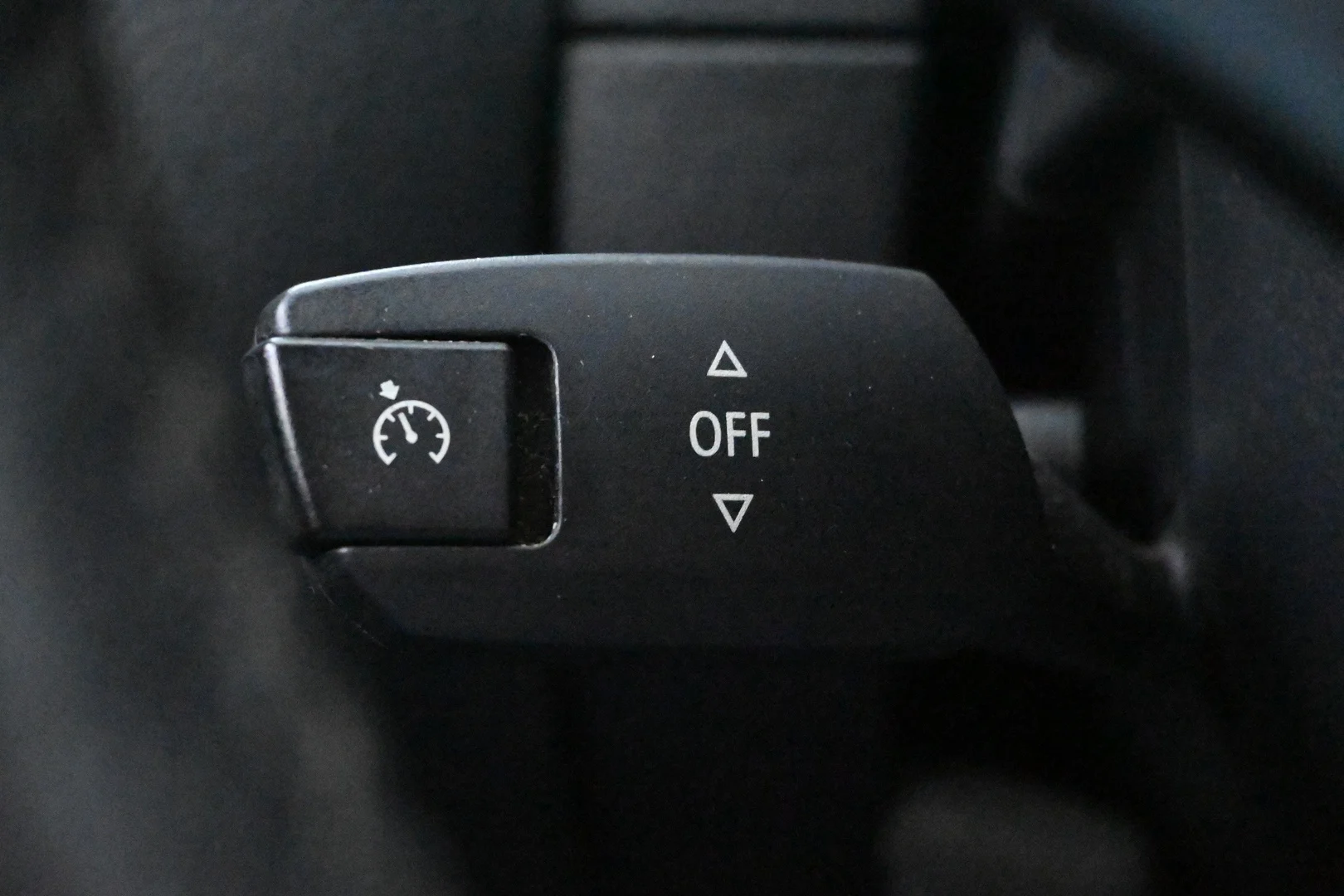 Car Image - 1cPfhNLb6ttVaW7sIrtE0i