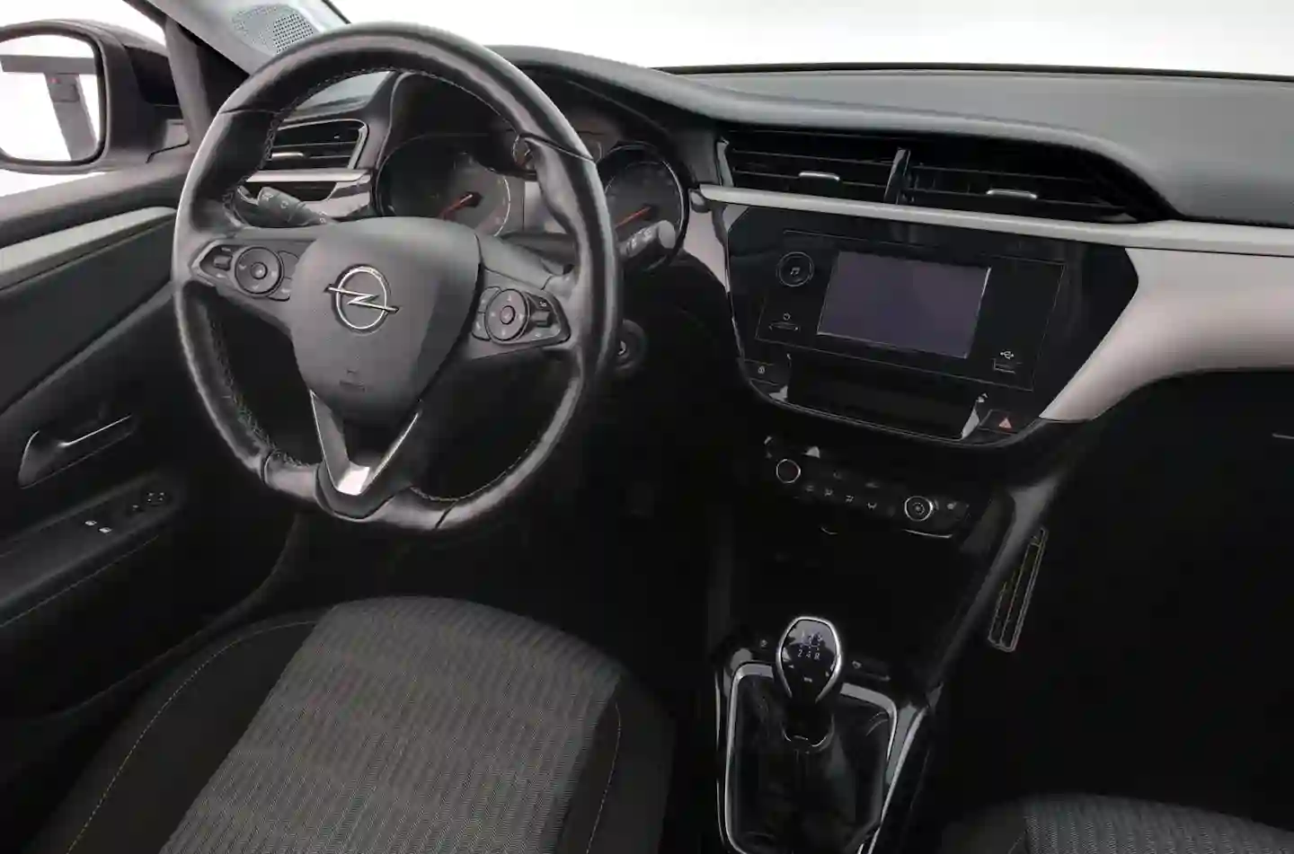 Car Image - 2B50P9udgfhTqeIofz3SJF