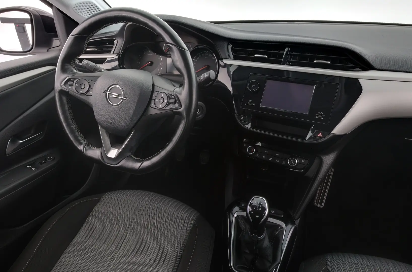 Car Image - 2B50P9udgfhTqeIofz3SJF