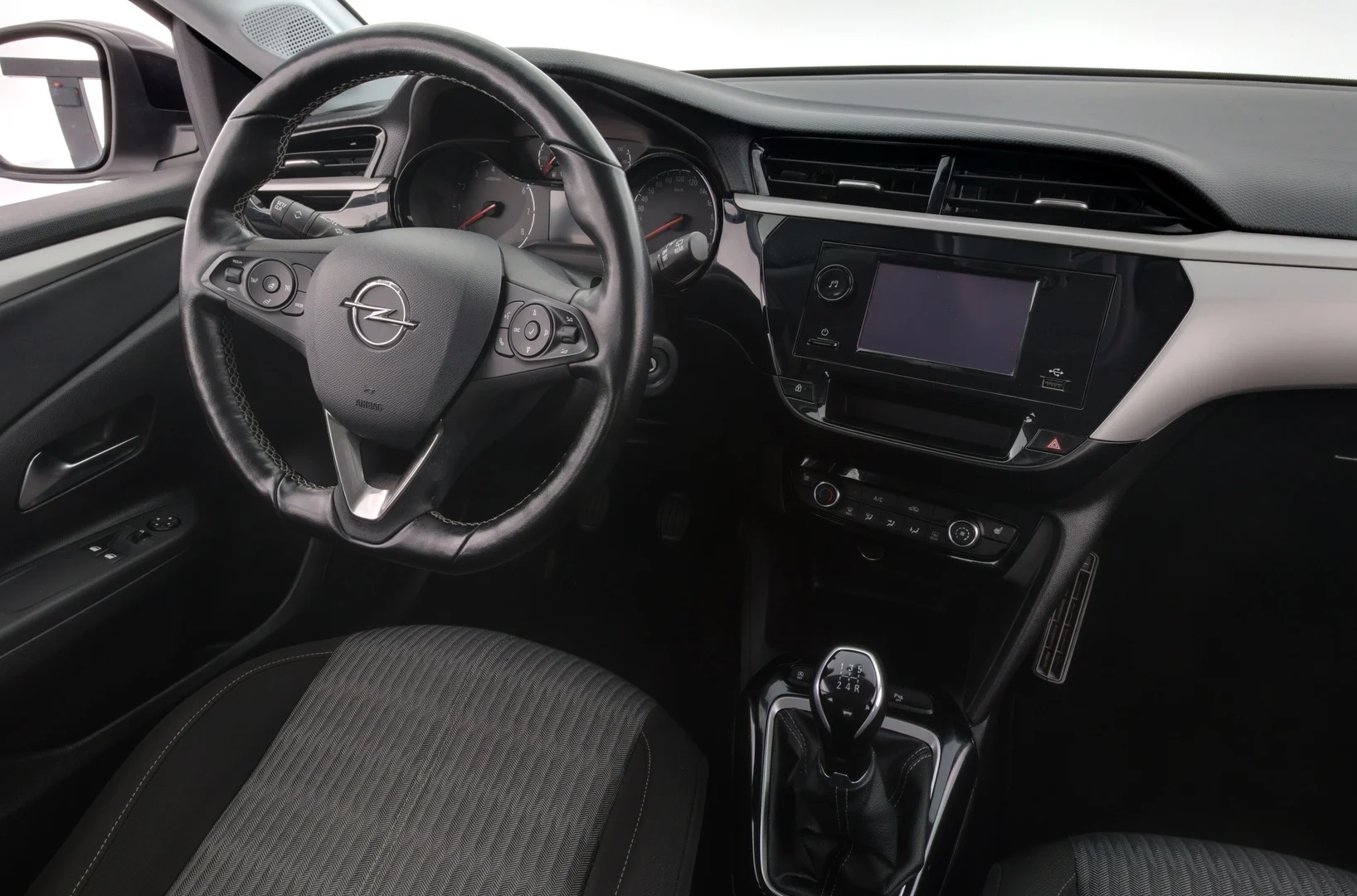 Car Image - 2B50P9udgfhTqeIofz3SJF
