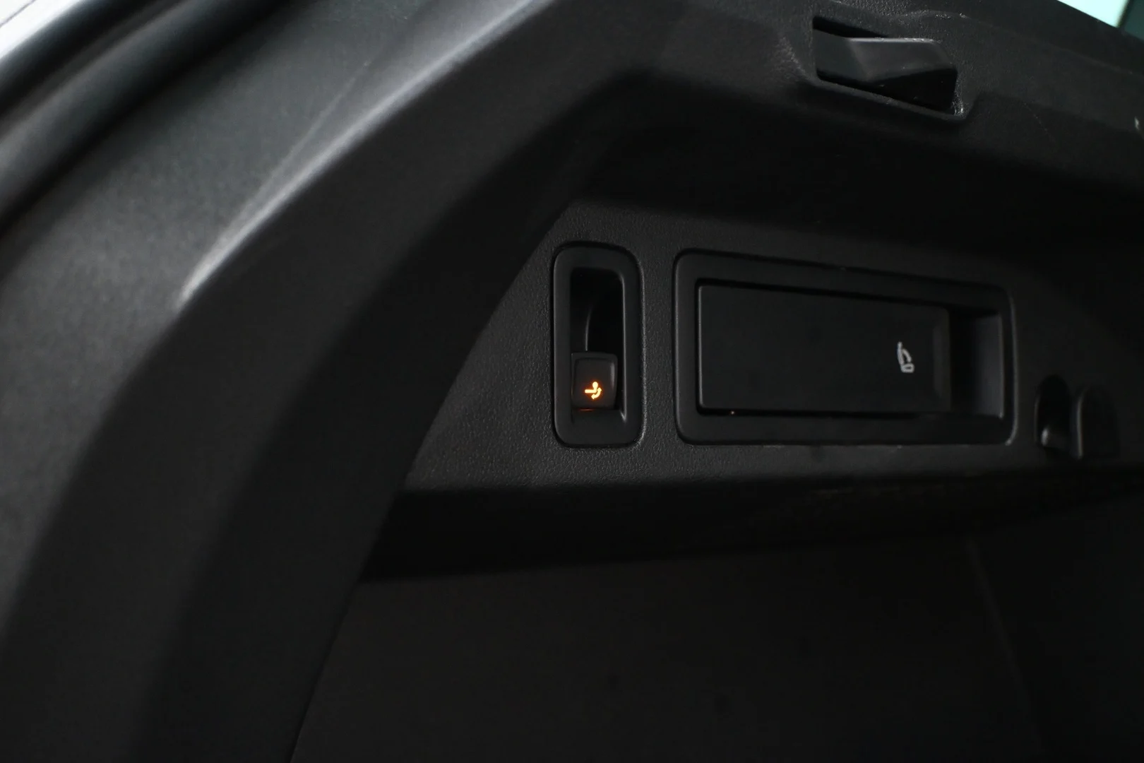 Car Image - IJbQ6uRteXcHXLfjbgQuo