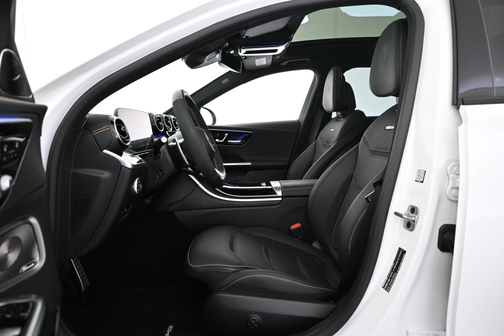 Car Image - 93nlnvf1rm2znc84w357F
