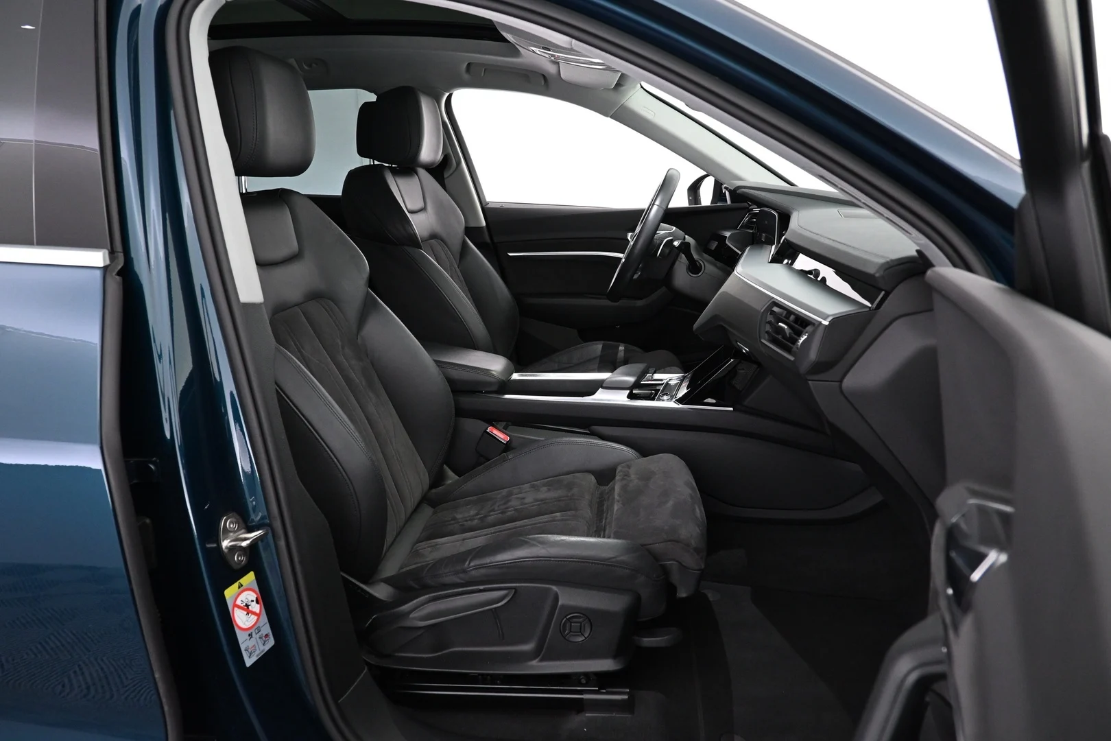 Car Image - 65tUAukNQ4Jbbqa4avNFjy