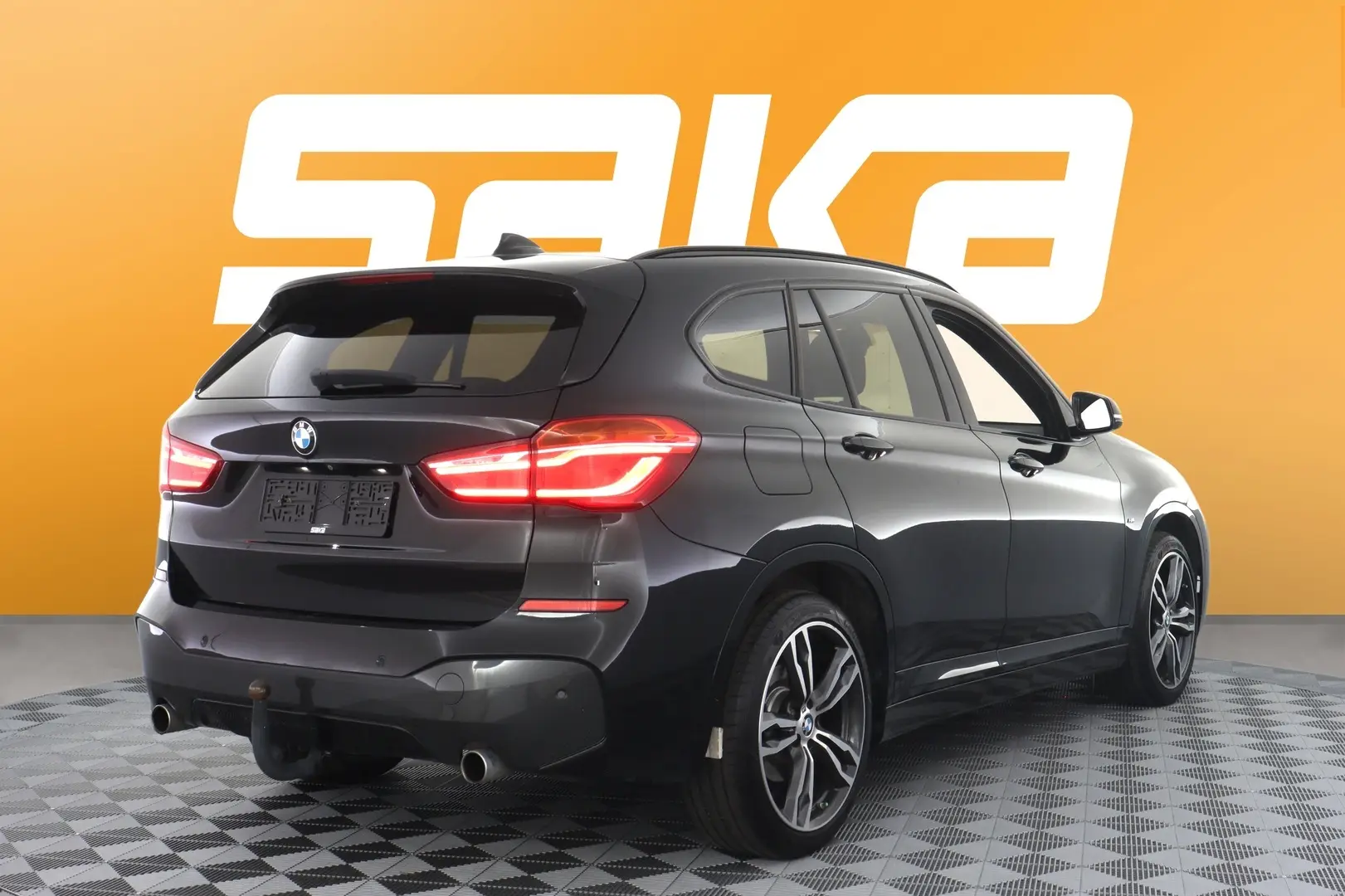 Car Image - 7AAHVZpZEca4N1Ly3LF9Sw