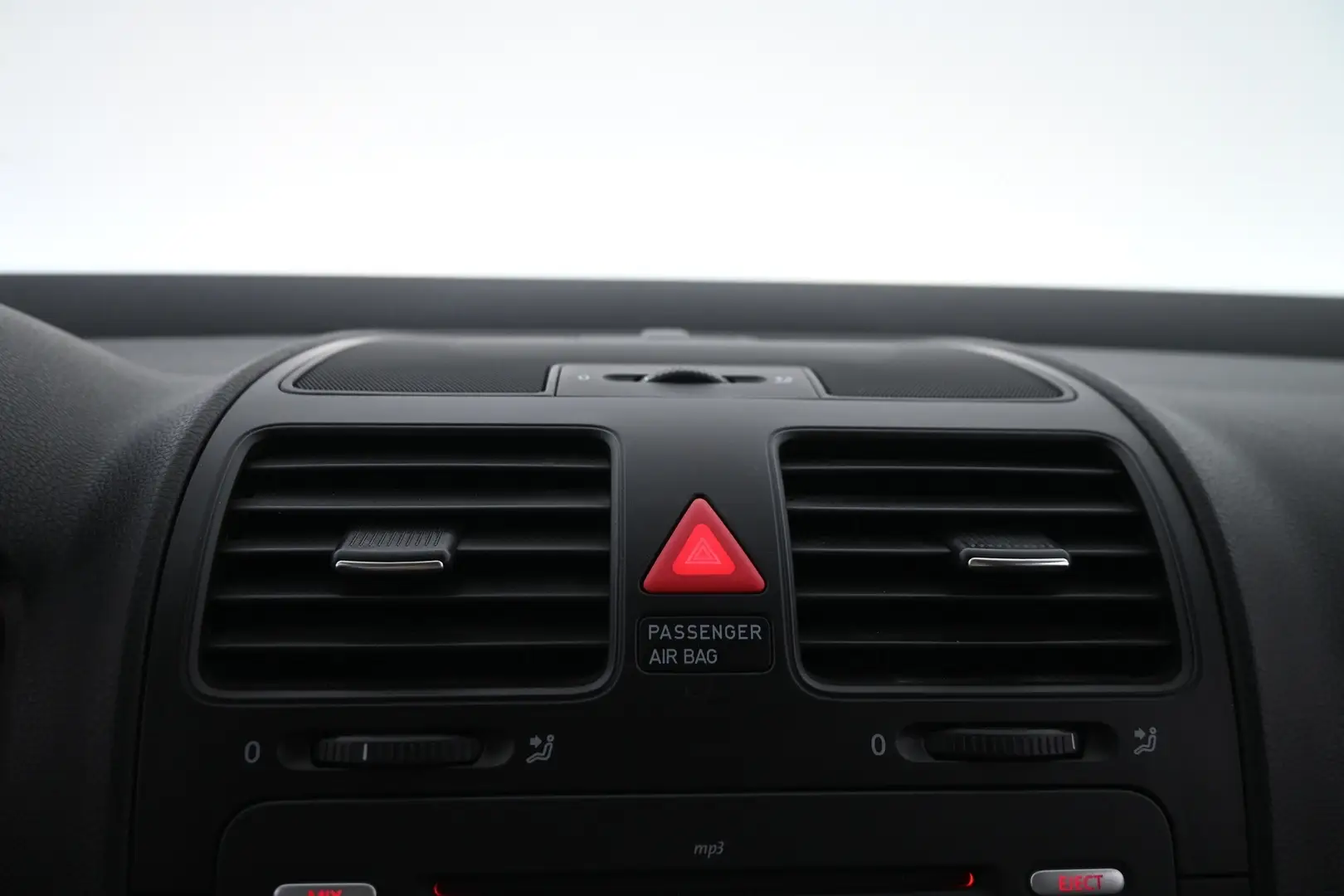 Car Image - 7lxn6QdnNDs6wZlo2qVucM
