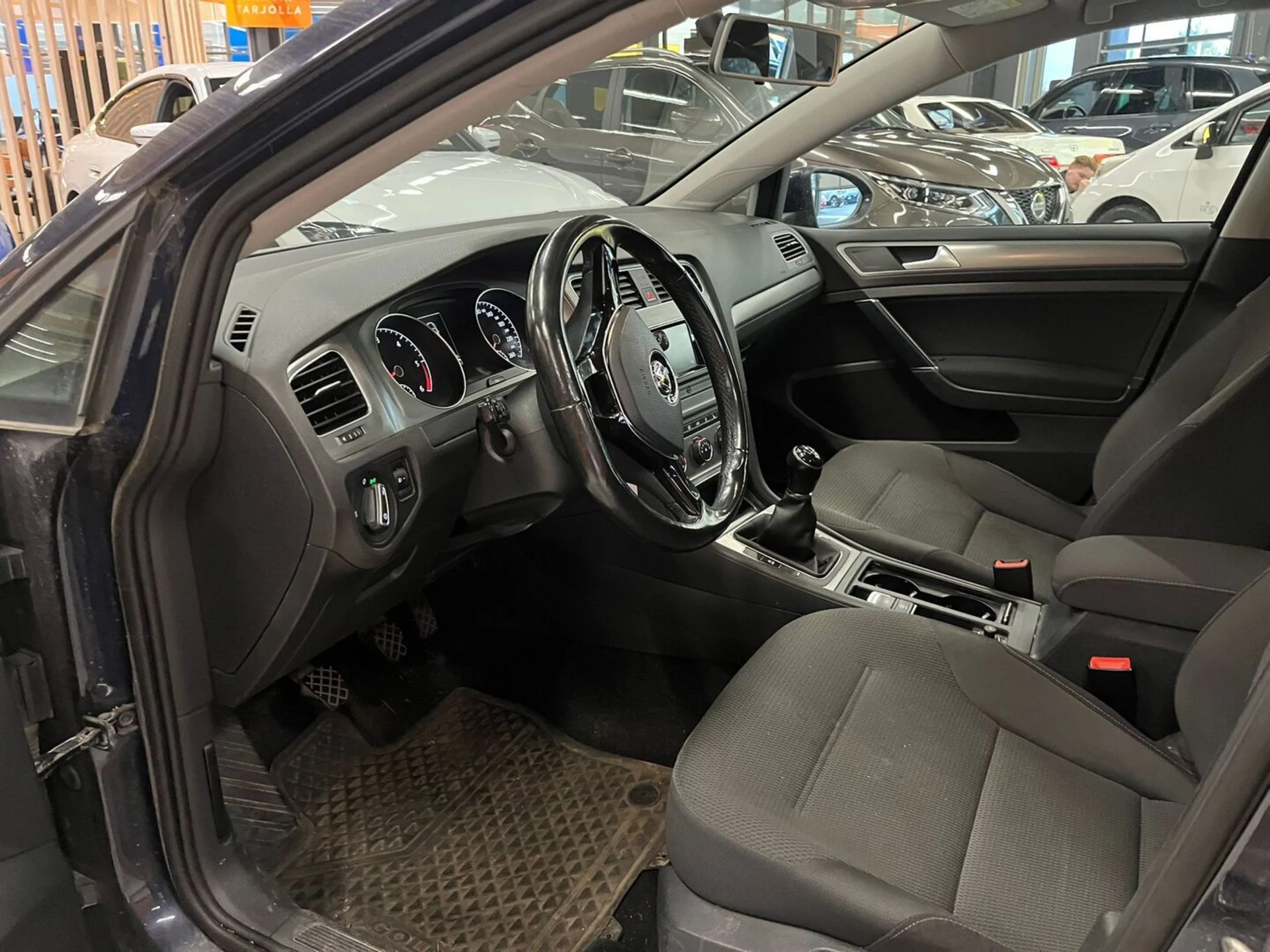 Car Image - 6GJBtmFMOZ8as3RHsdMSdM