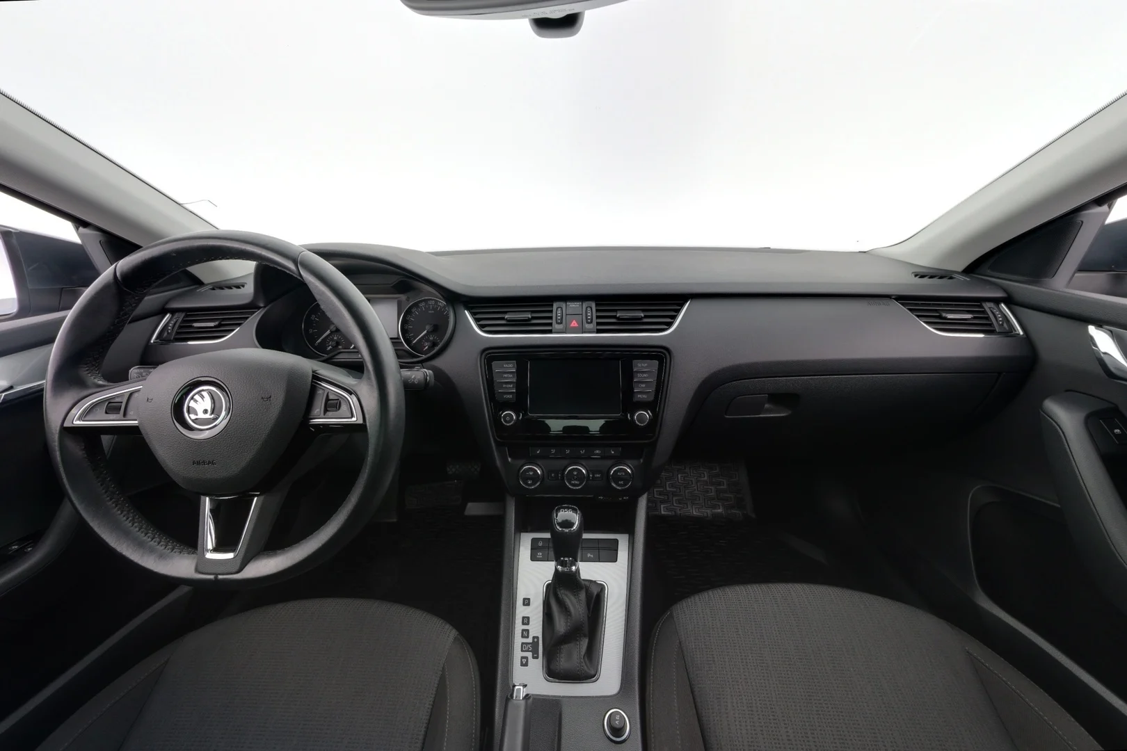 Car Image - 1rSiDcLSTNHVlCr4YYGnd0