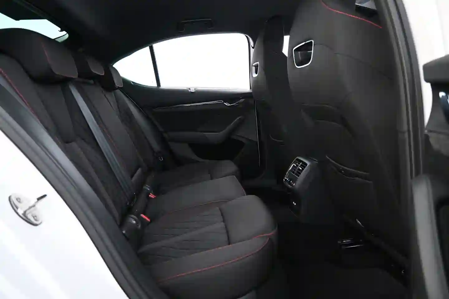 Car Image - 5XypquN9xnxV38KHJO4yuI