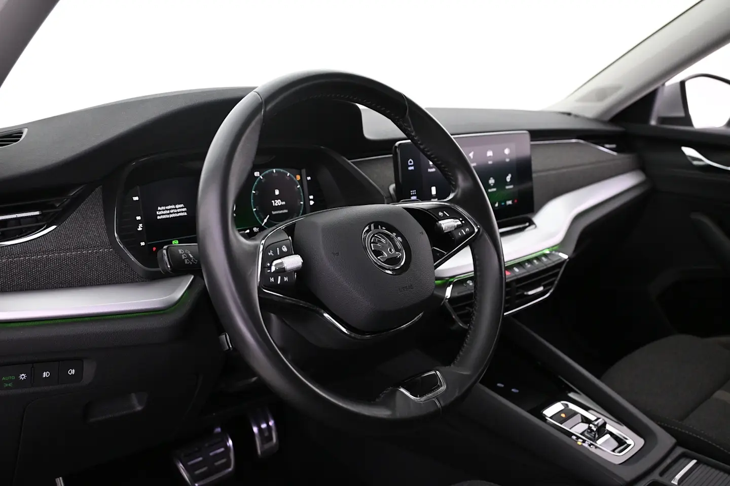 Car Image - UunPpROg0z6VOzF8VRda9