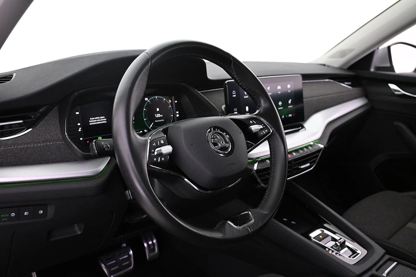 Car Image - UunPpROg0z6VOzF8VRda9