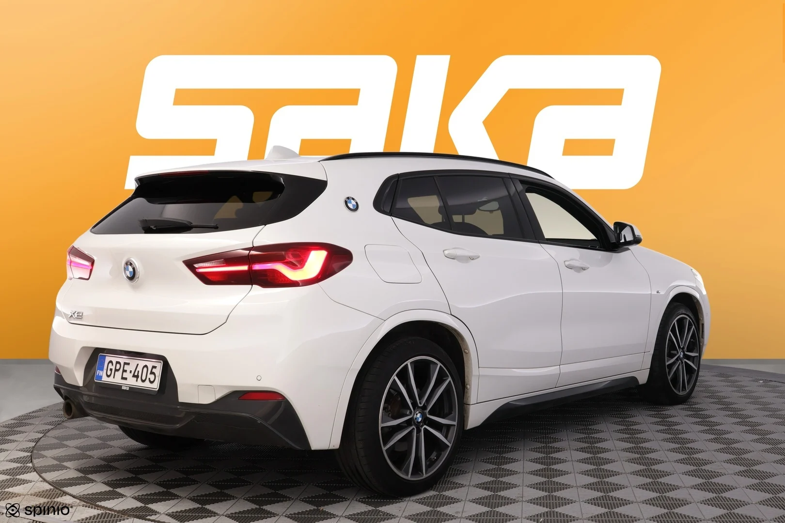 Car Image - 1v35O8j8XNIqpy3MDoNd6E