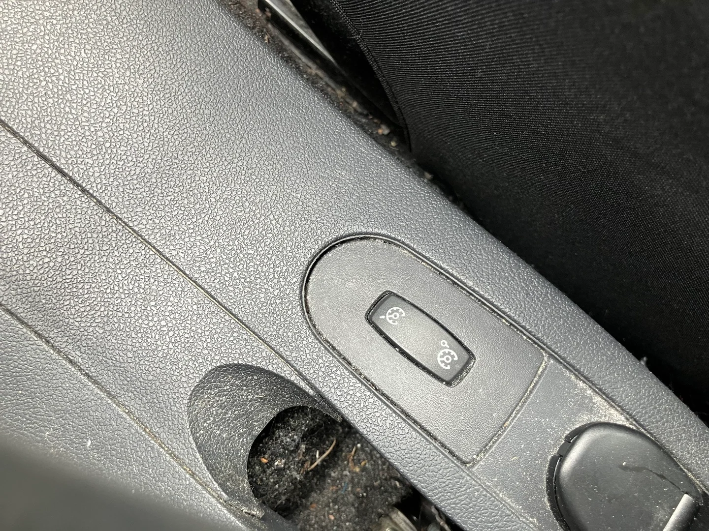 Car Image - 55jDENMPQsKYirAZllr8sG