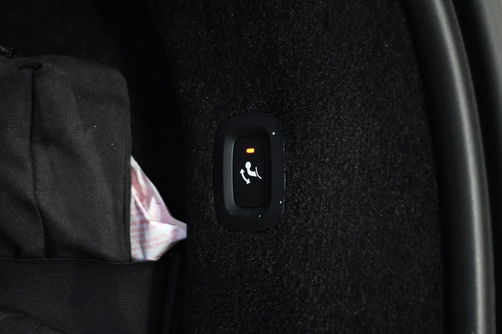 Car Image - 3lOj9wuOTHTSIPb00hsc7W