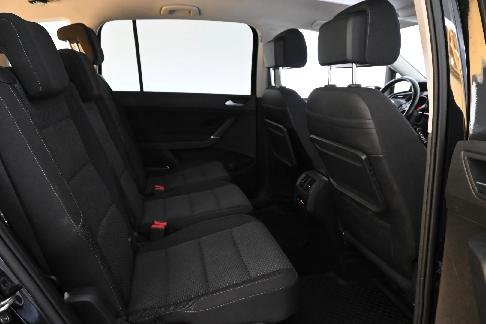 Car Image - 719DEAYxHqkG6FYGygKfeu