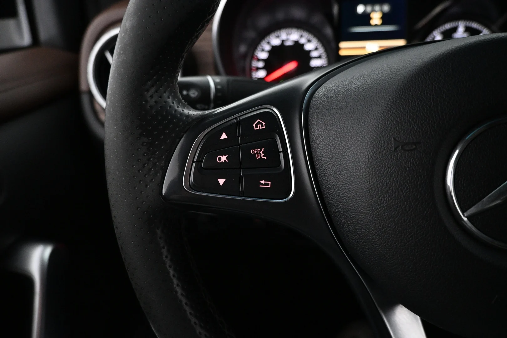 Car Image - 4rOV9sJswfv7s9RLe1dk7m