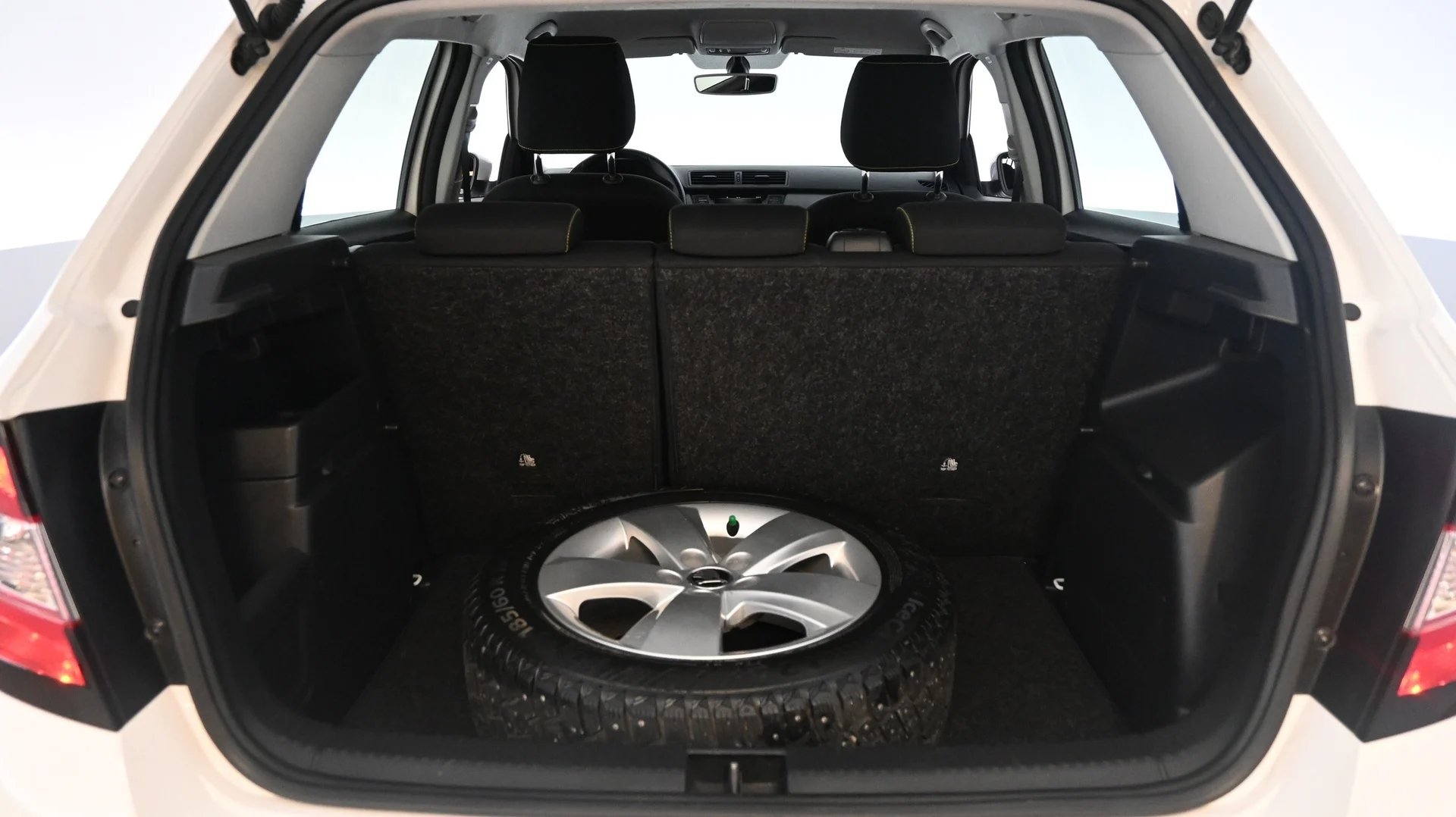 Car Image - 7JFtWpIrQbxDT5Q4Wx4tXW
