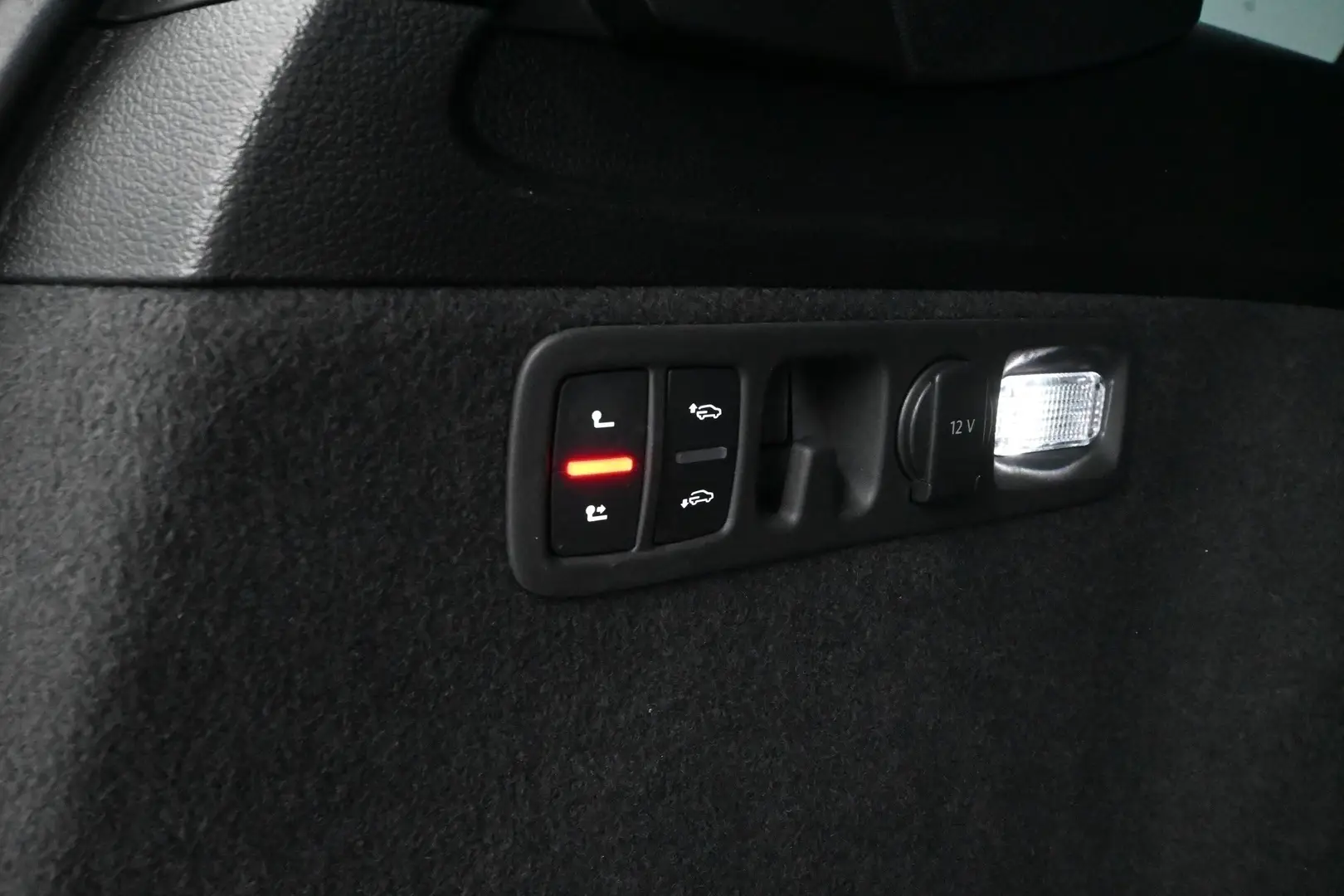 Car Image - 5NtqHOEUfpiUMa9xpOzx5c