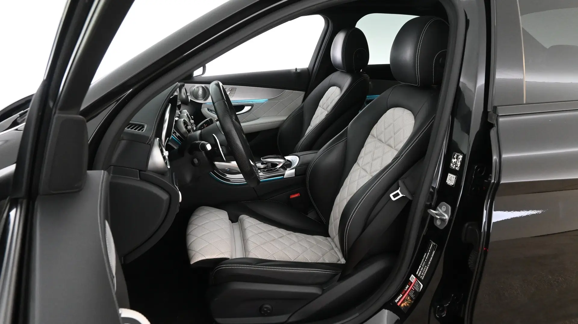 Car Image - 2g3jLw1bEmpqw024JCjp1U