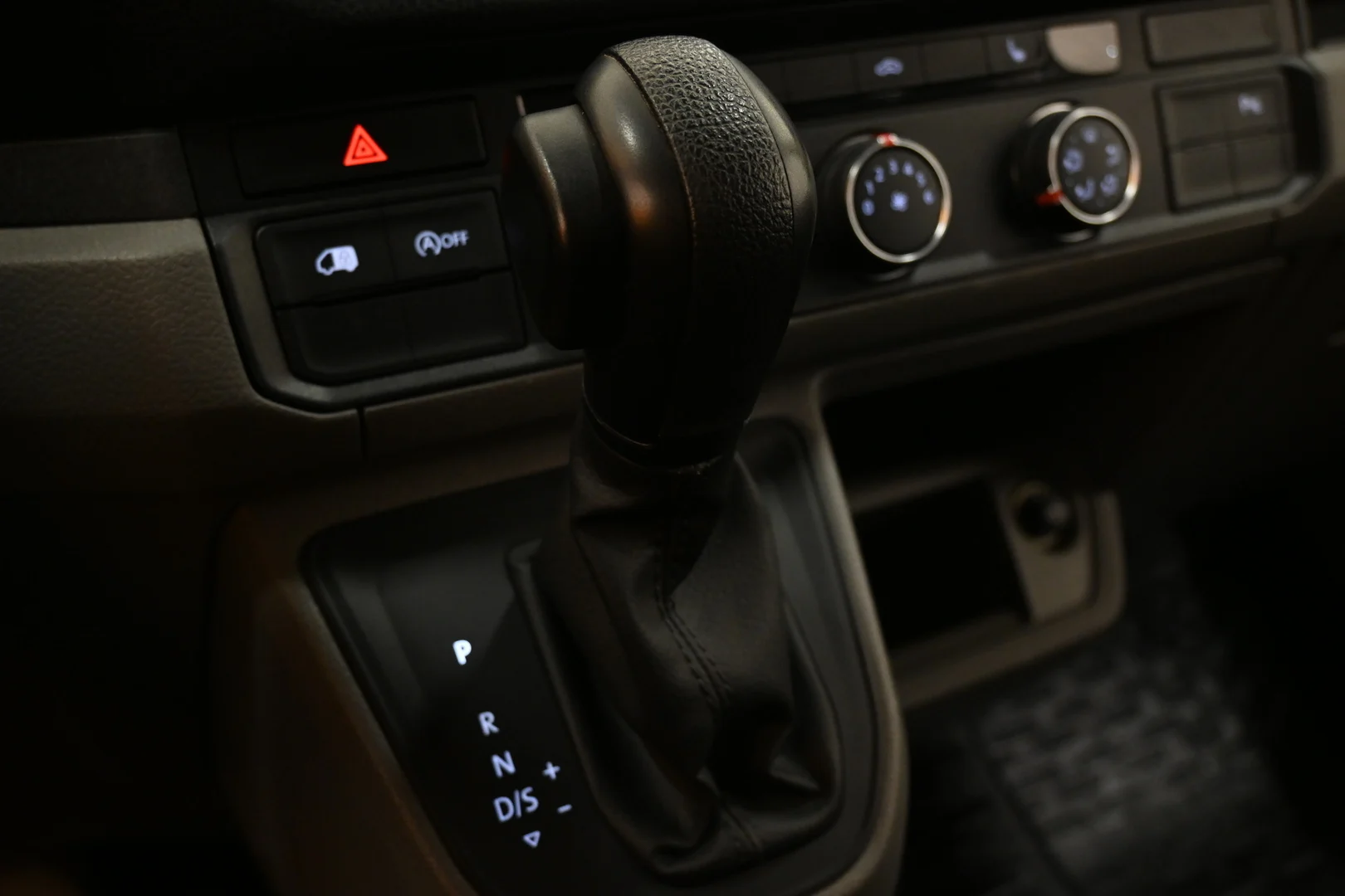 Car Image - 5iTW6uhLHzg2QsbvmbfrAJ