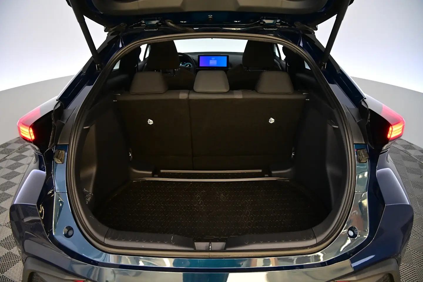 Car Image - 4JKuuBS8uxWIJp7nlQS7i2