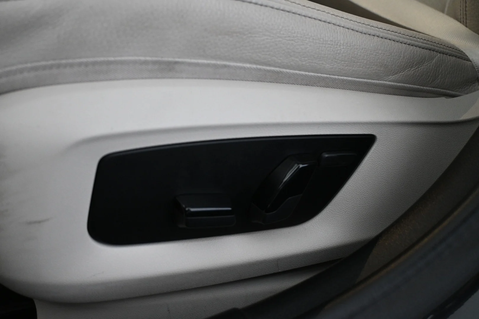Car Image - 1hX1yc31TZU4juICgdKA6y
