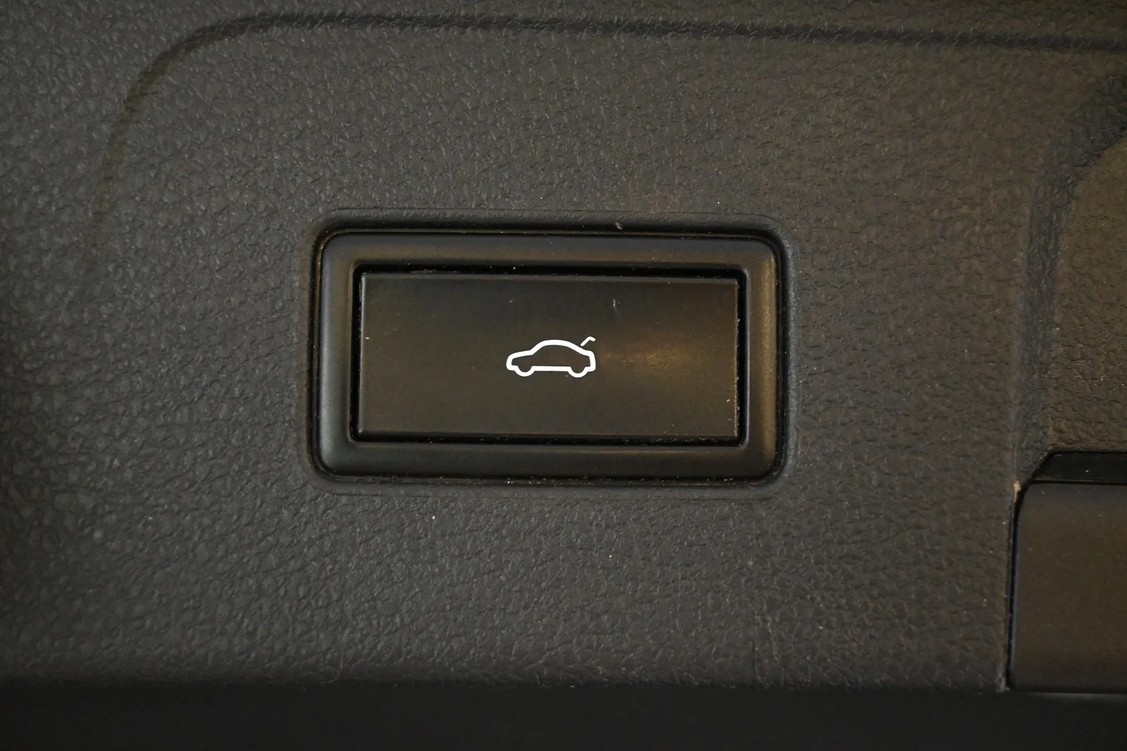 Car Image - 3dCPa0ndZEOKcA55WlgSTC