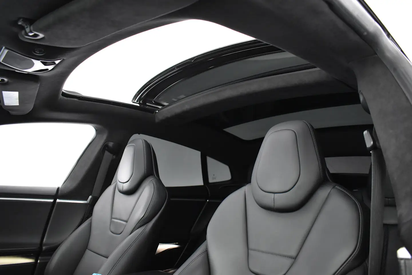 Car Image - 3YQEq5qONcXinWyDLMH2DL