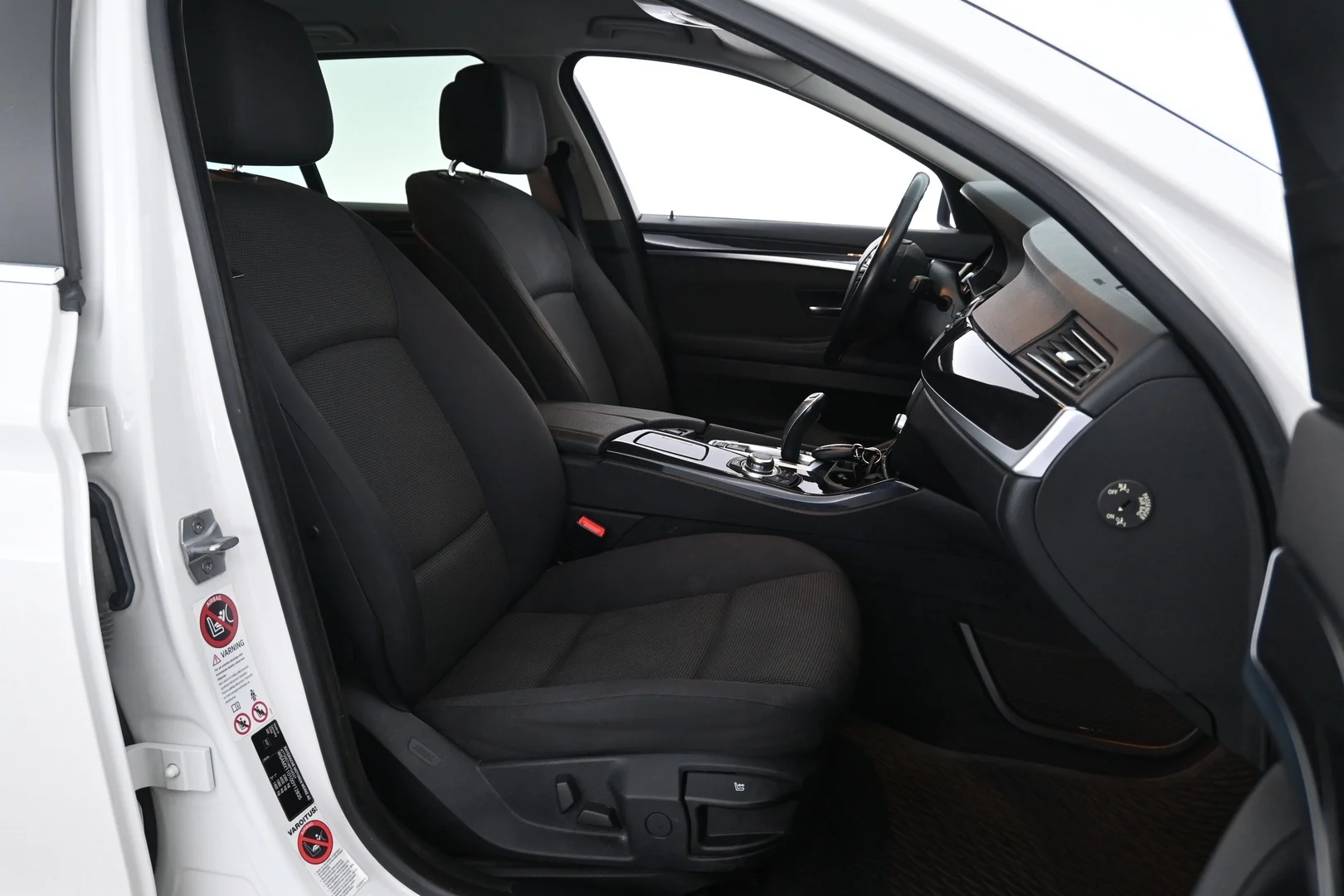 Car Image - 57jv7LJS6mgnuV9msLl5iX