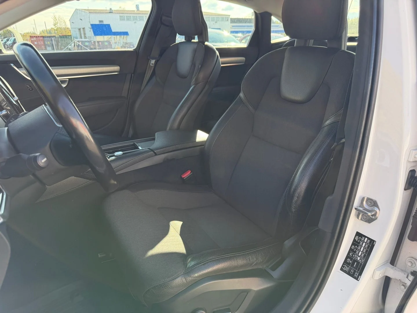 Car Image - 4Qbkhkrqgbqx0gxYtuSVRe