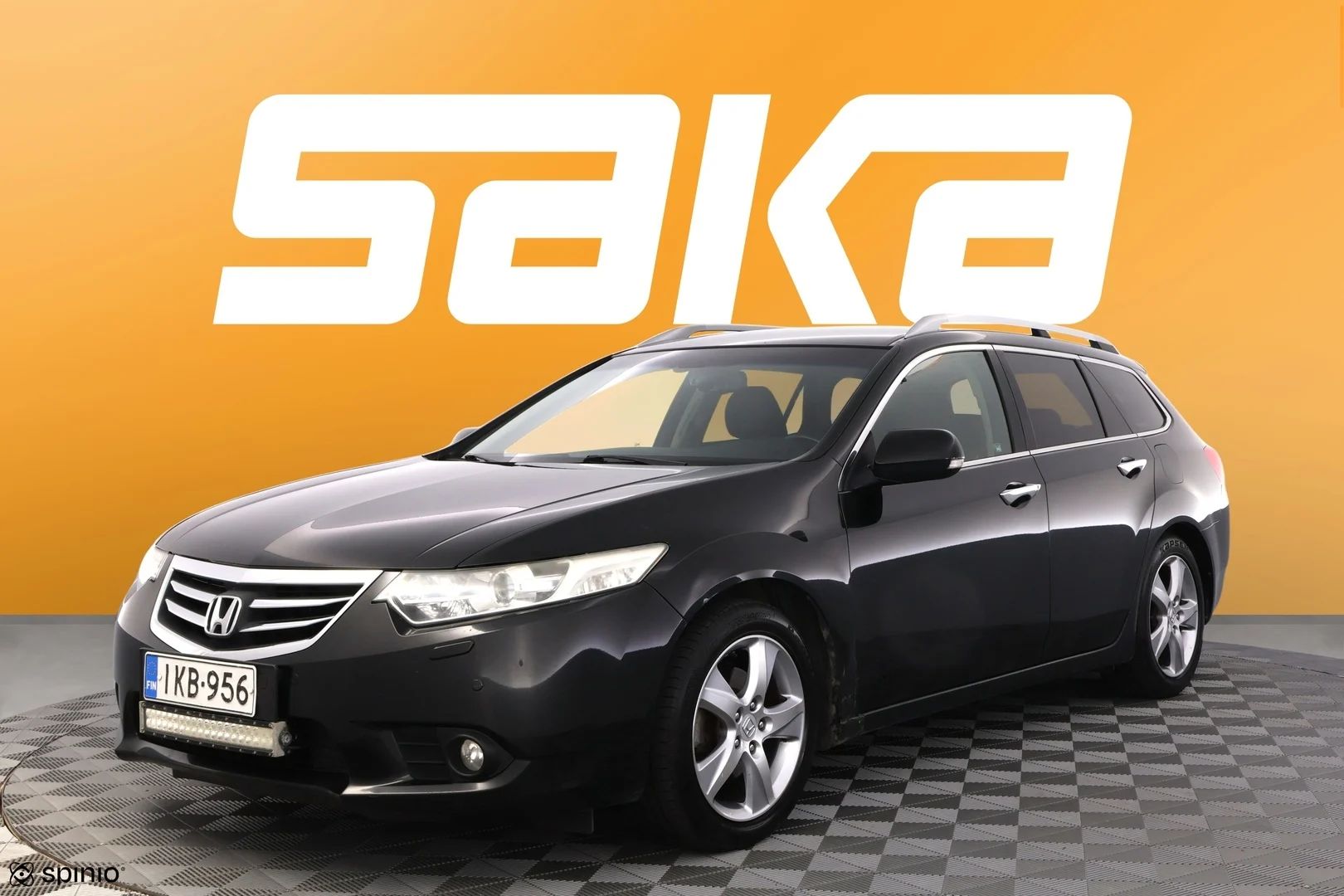 Car Image - 1eaCaY20Fm7yLA5C3eZwJQ