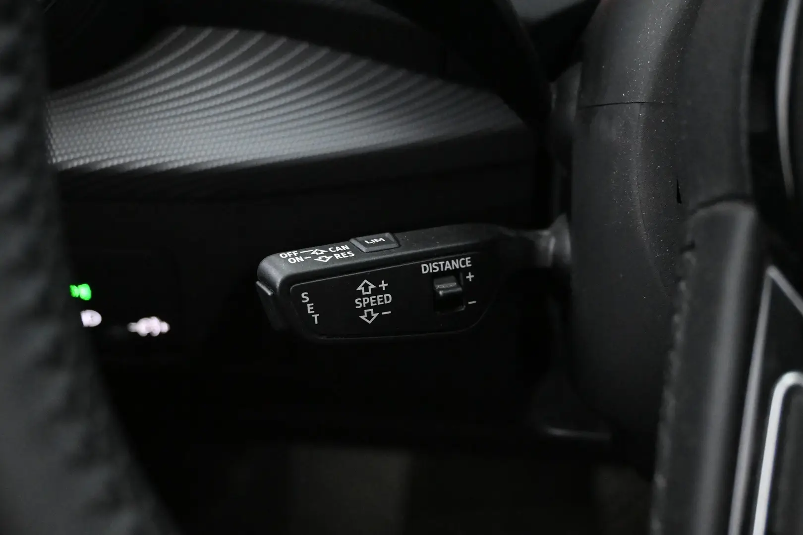 Car Image - 51eGgDoCKMU6rs3G8QoqMn