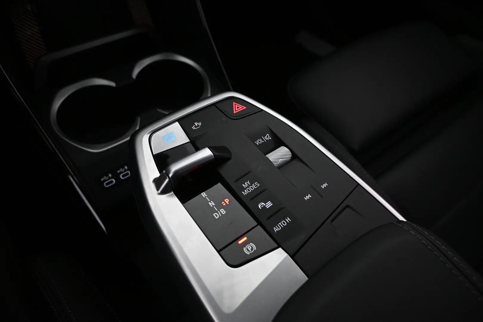 Car Image - 3bcGvISvVHYQBIe66AgypP