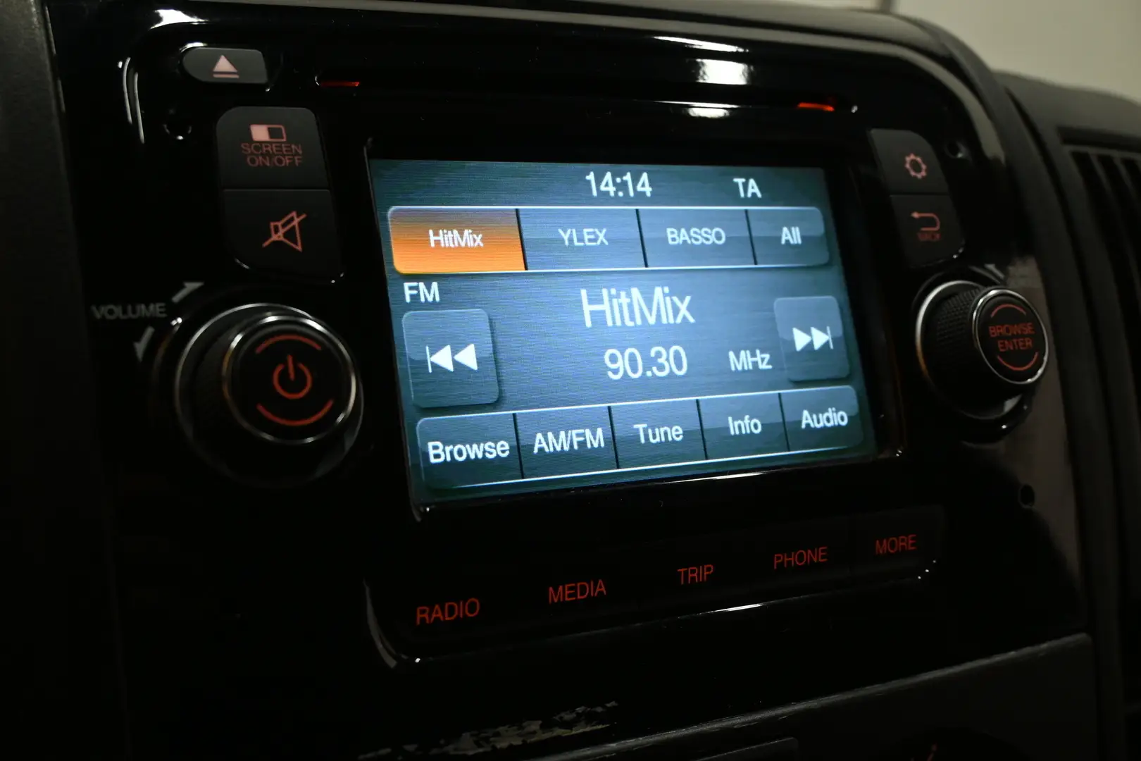 Car Image - 7wMcCYPKJJU2j4BIoUlRDE