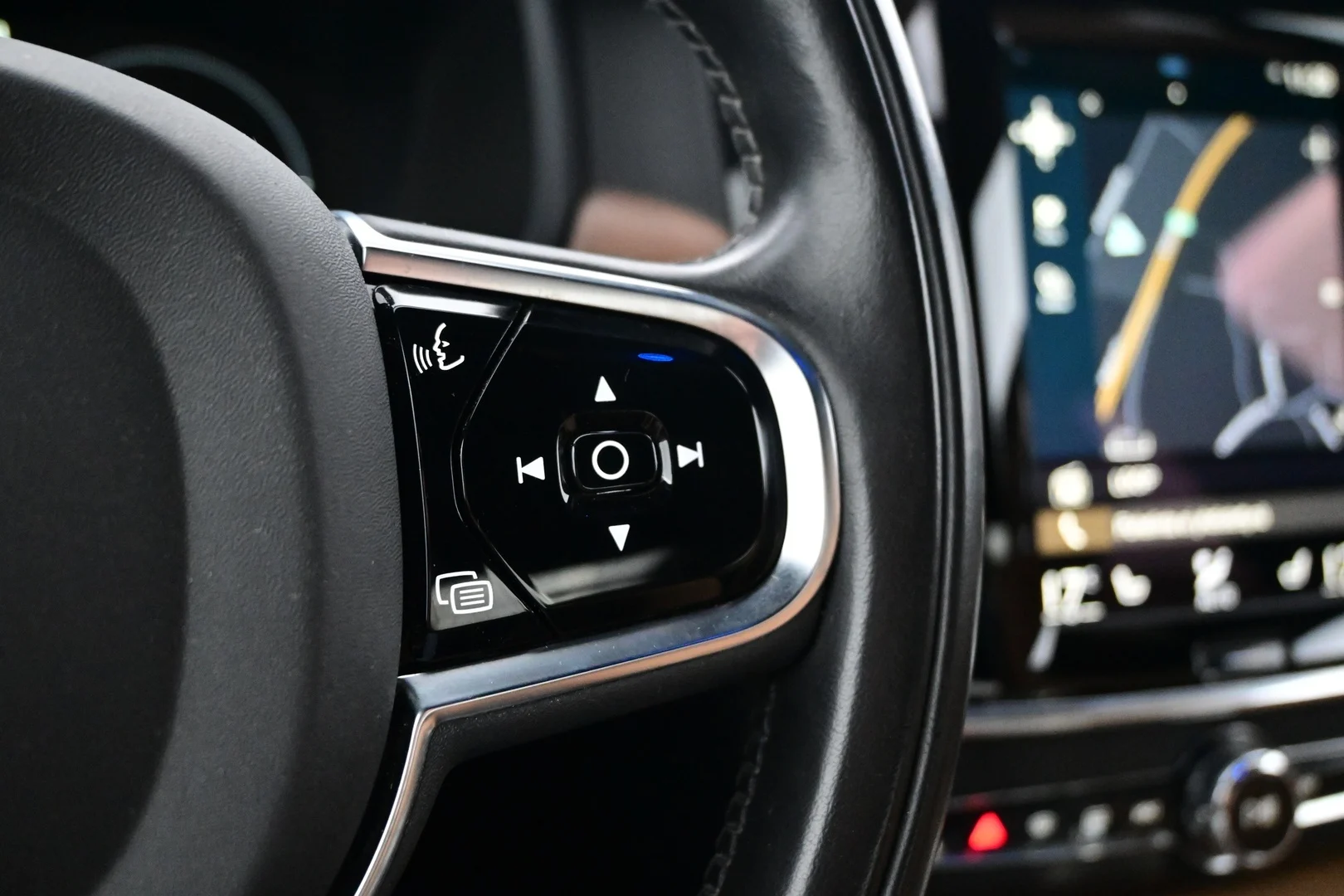 Car Image - 1BOHu70NoAsbh84xGIKb9J