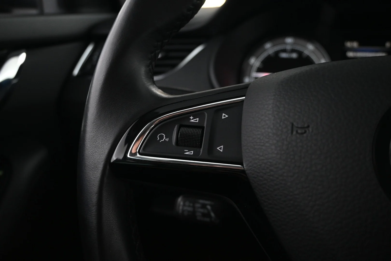Car Image - 7sO8E5x2cp5sx5L7TI8sZL