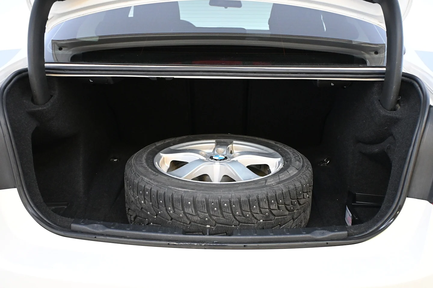 Car Image - 241RnhQ6YRAAeycYUYwqzj