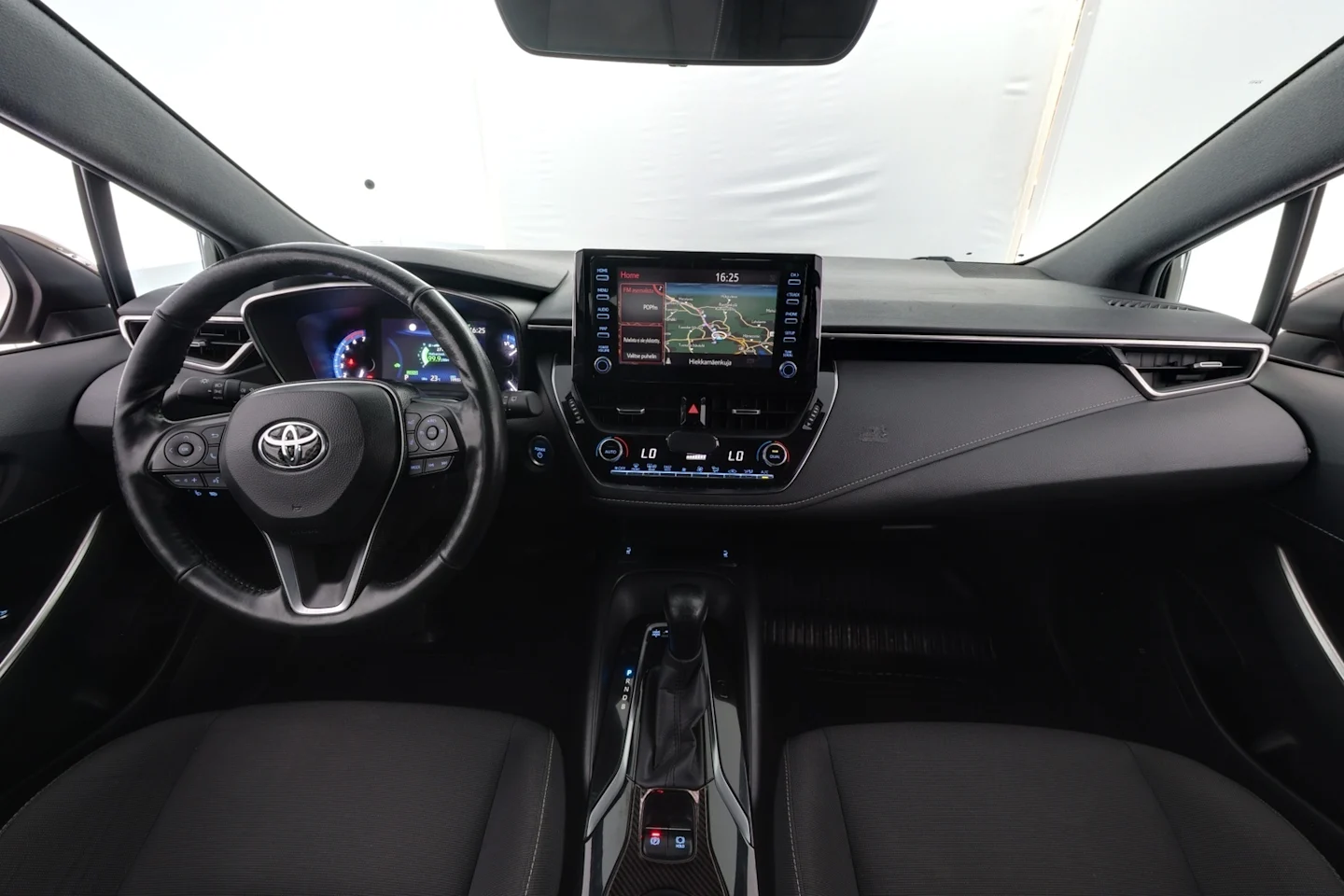 Car Image - kVMjJlJZITkHAUBGM6Hdf
