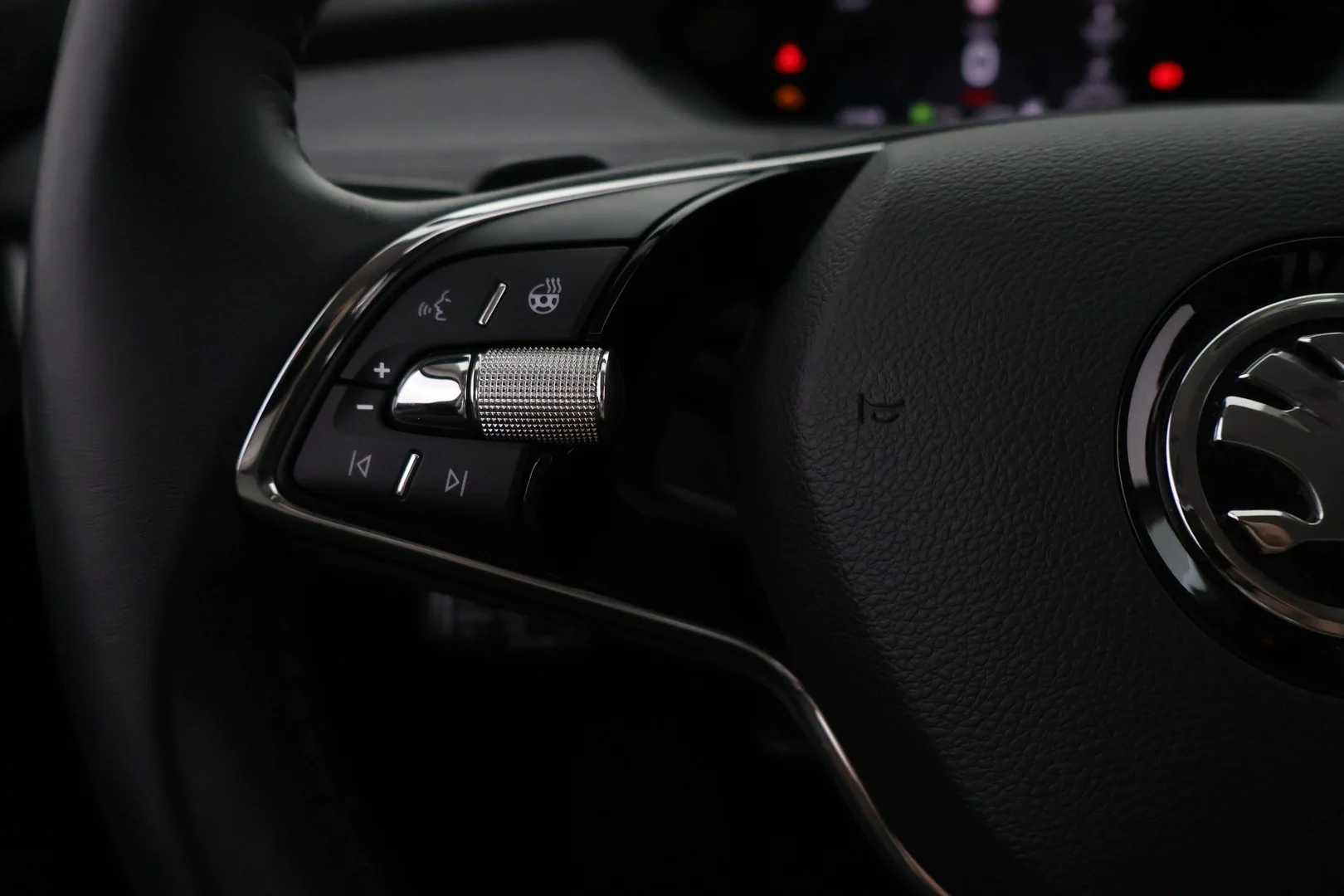 Car Image - 3G6MLCWieSc8CWTgHMWlU8