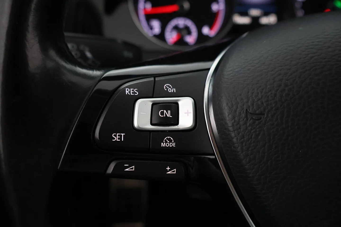 Car Image - 5uQHB8fr855i52ywVKV1gb