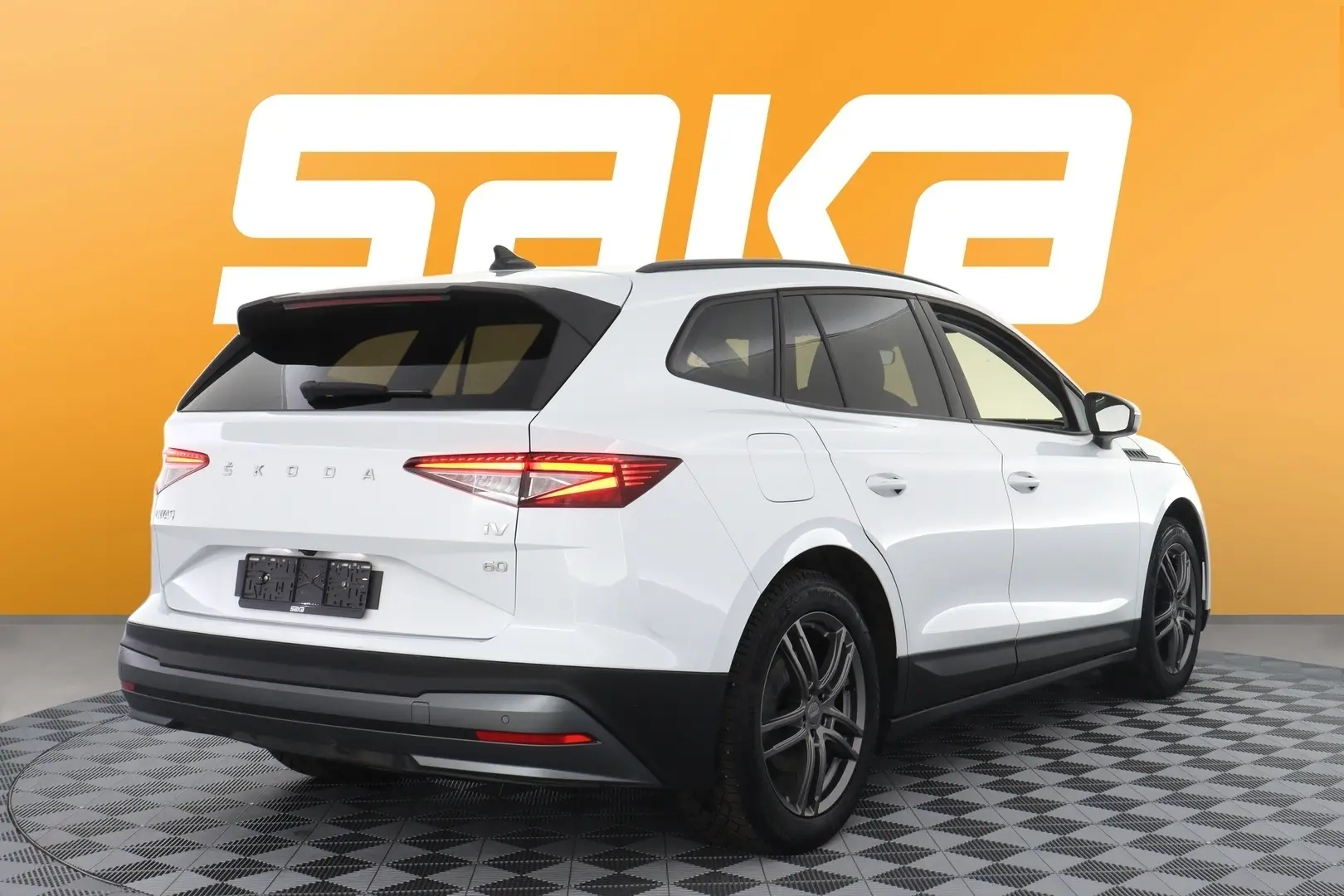 Car Image - 3I8aSDsIEcR9ZxqI6uGpyY