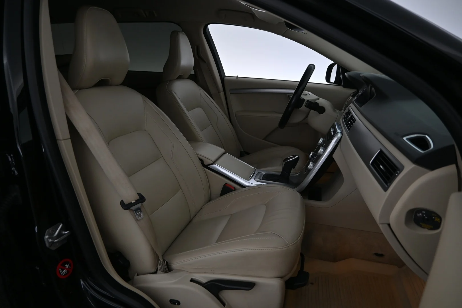 Car Image - 5XDjZaf4LDem7d91QFyuMG