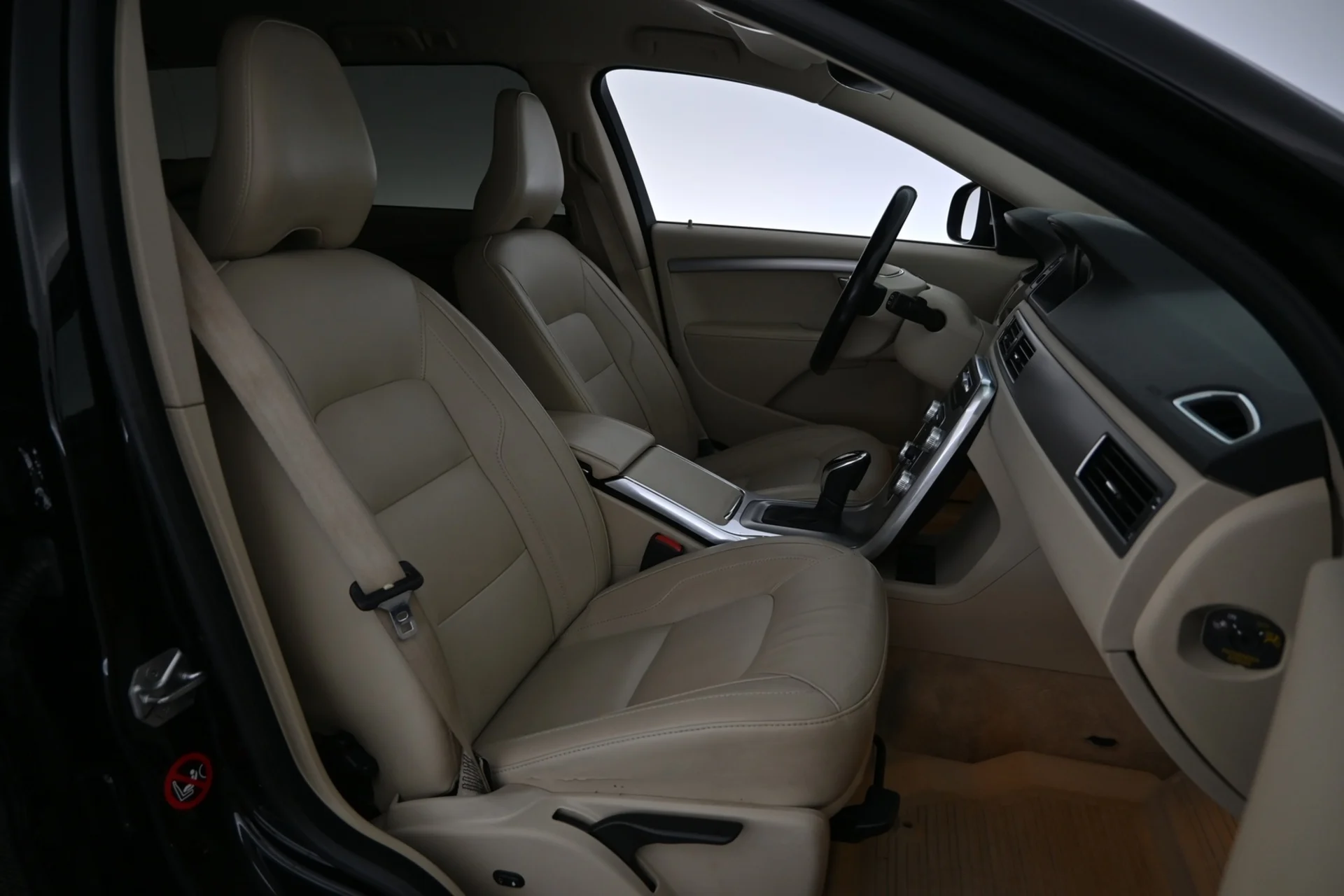 Car Image - 5XDjZaf4LDem7d91QFyuMG