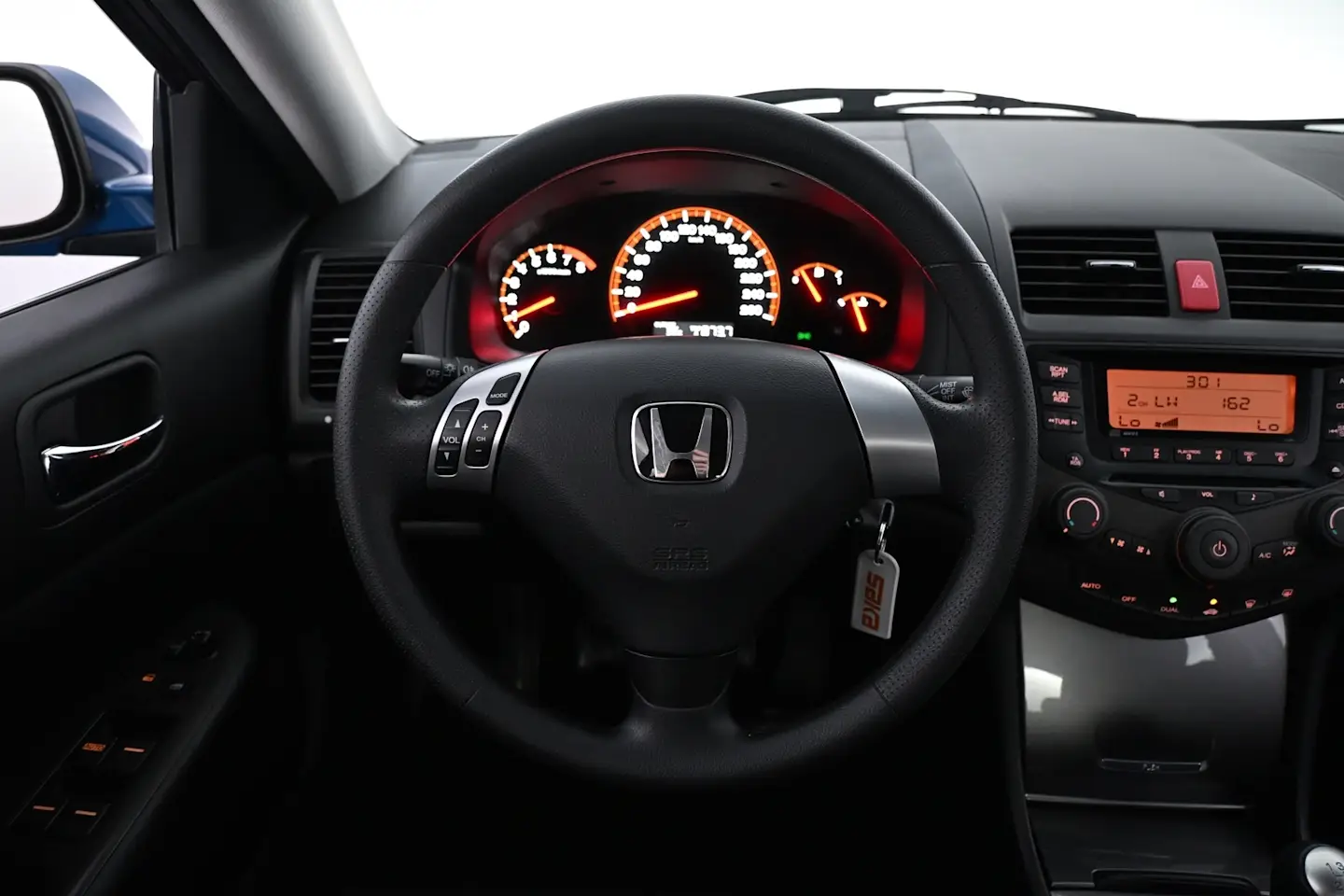 Car Image - 2Nk6nvr1EephMsoVX4Rrmr