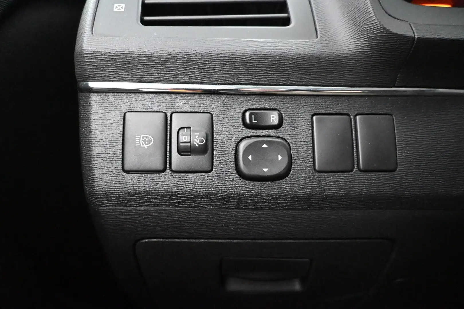 Car Image - 6Xhk5BkiGCSX5HSQIPg6gb
