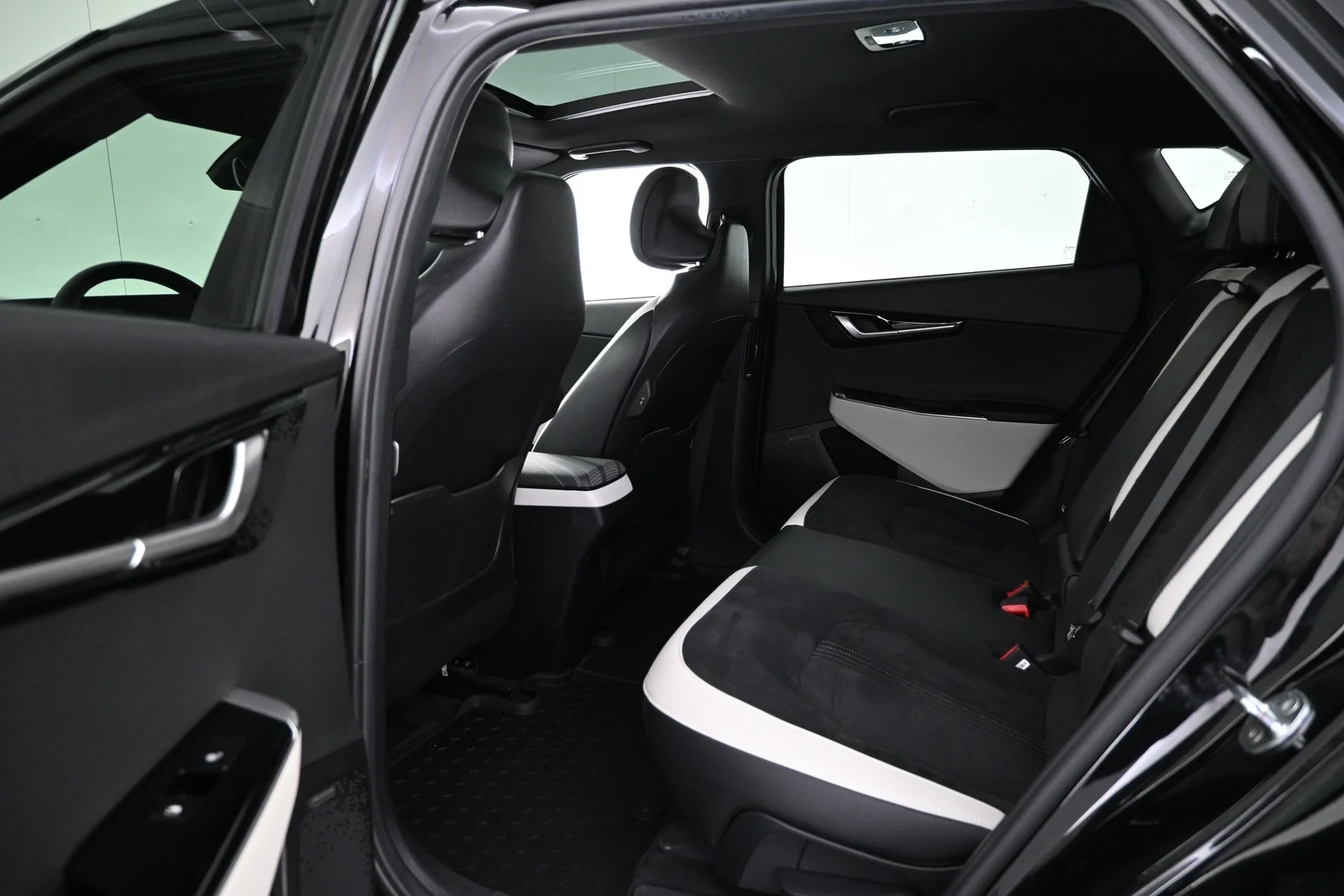 Car Image - 5BttlEpGKBIbXb5gms96RF